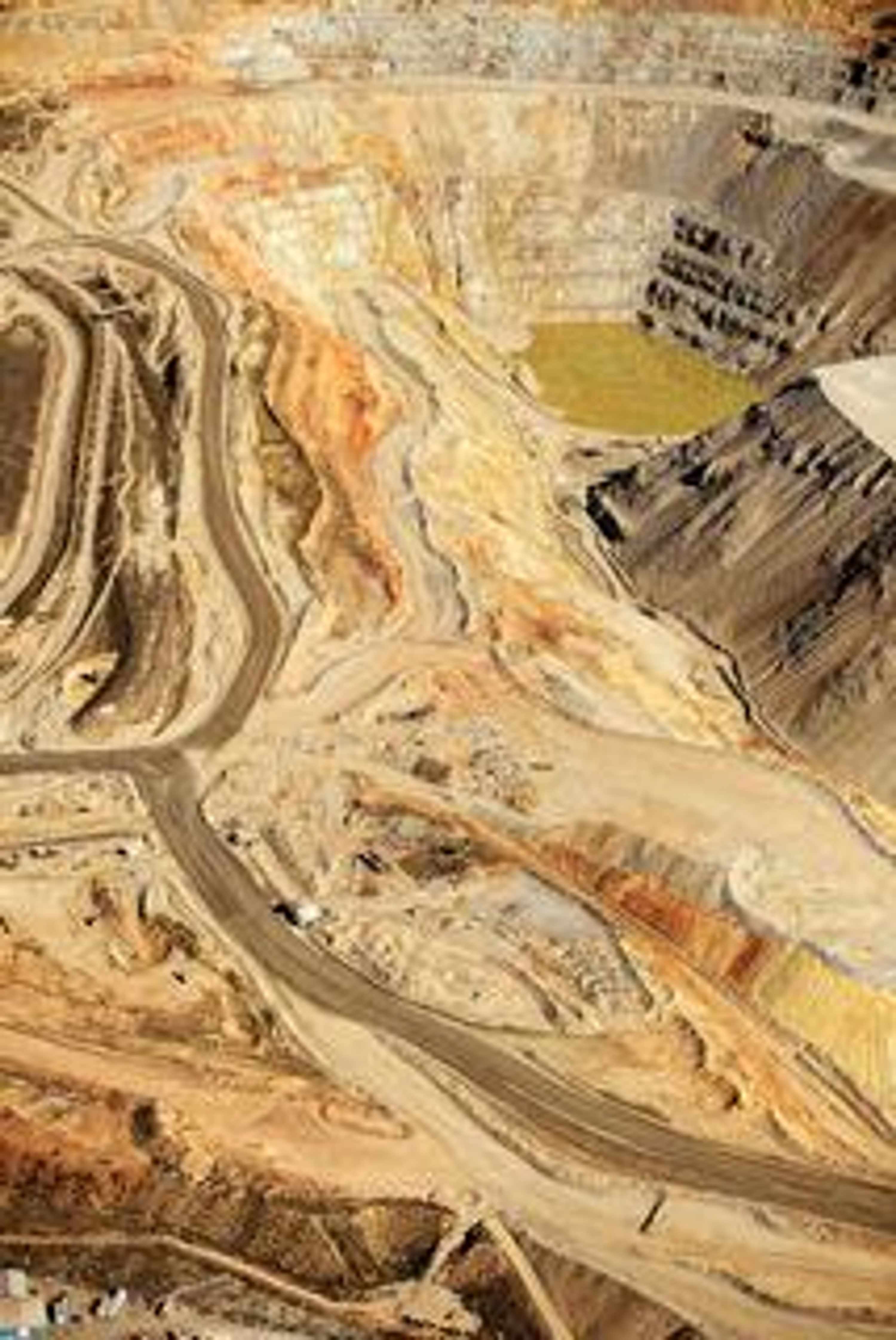 Open pit copper mine 